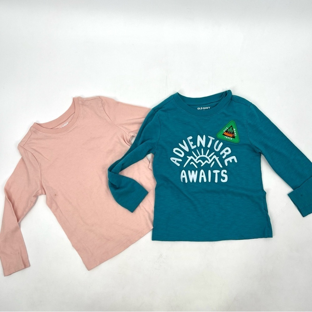 OLD NAVY Pair of Long Sleeve Crewneck Casual T-Shirts Size 5T